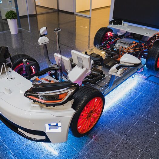 Elektronik in einem Auto-Modell