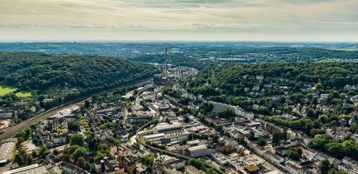 Luftaufnahme mit Blick über den Arrenberg