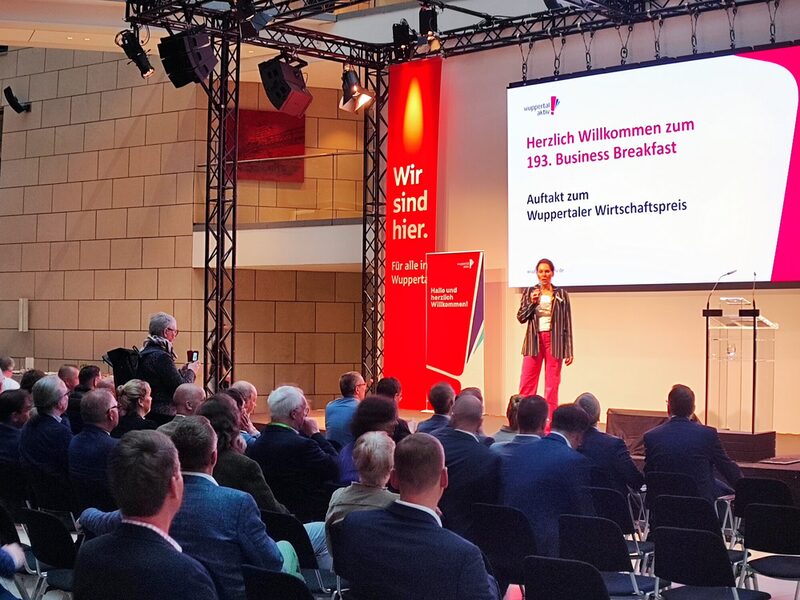 Publikum beim Unternehmerfrühstück in der Glashalle