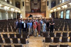 Die Gründer*innen des ÖKOPROFIT-Klubs bei der Auftaktveranstaltung in der Historischen Stadthalle Wuppertal.