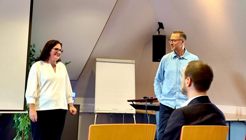 Eva Platz und Sven Wagner stellen sich vor.